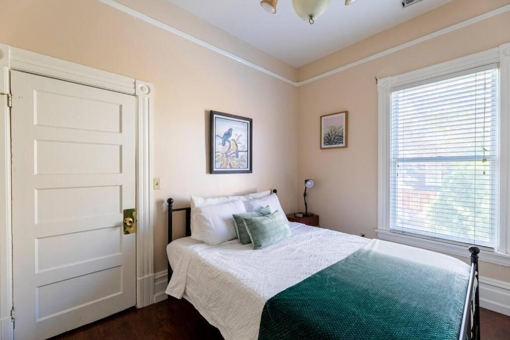 A+ 2 Bedroom Victorian Away From